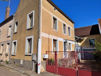 Maison de campagne rénovée T5 avec grange et jardin à CRAIN photo 1