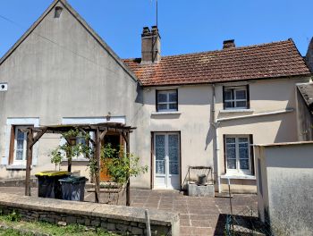 EXCLUSIVITE, Maison de village T4 avec garage, cour et jardinet à MAILLY LE CHATEAU photo 2