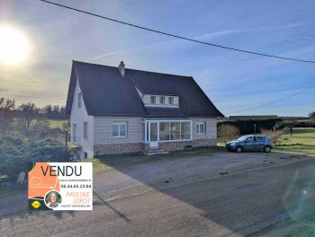 VENDU, Pavillon des années 70 avec grand jardin, sans vis à vis à MAILLY LE CHATEAU